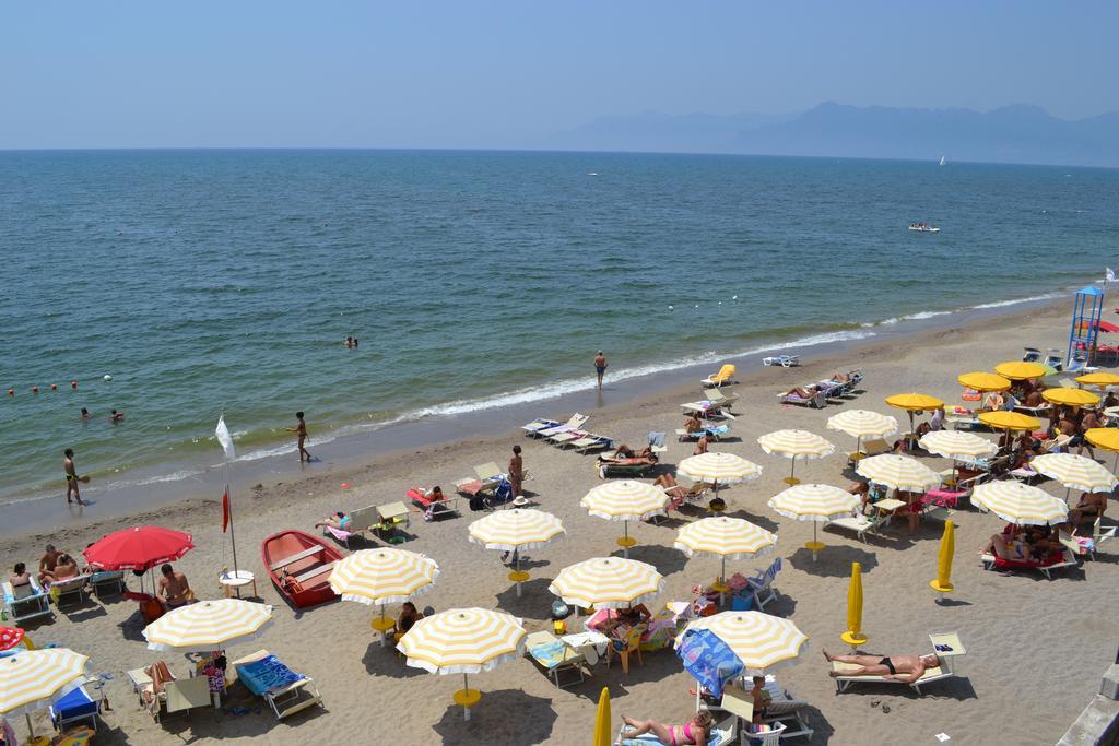 Casa Vacanze Dei Navigatori On The Sea 폰테카냐노 외부 사진