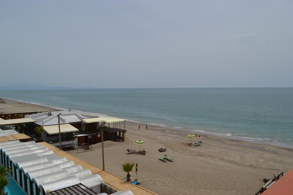 Casa Vacanze Dei Navigatori On The Sea 폰테카냐노 외부 사진