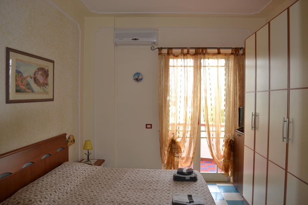Casa Vacanze Dei Navigatori On The Sea 폰테카냐노 외부 사진