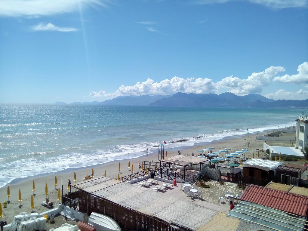 Casa Vacanze Dei Navigatori On The Sea 폰테카냐노 외부 사진